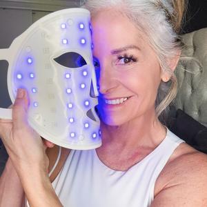 DermaGlow LED-Mask + 3 Free Serums Trial Subscription